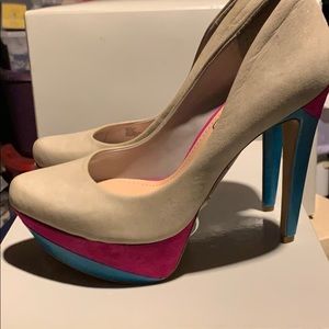 Jessica Simpson heels